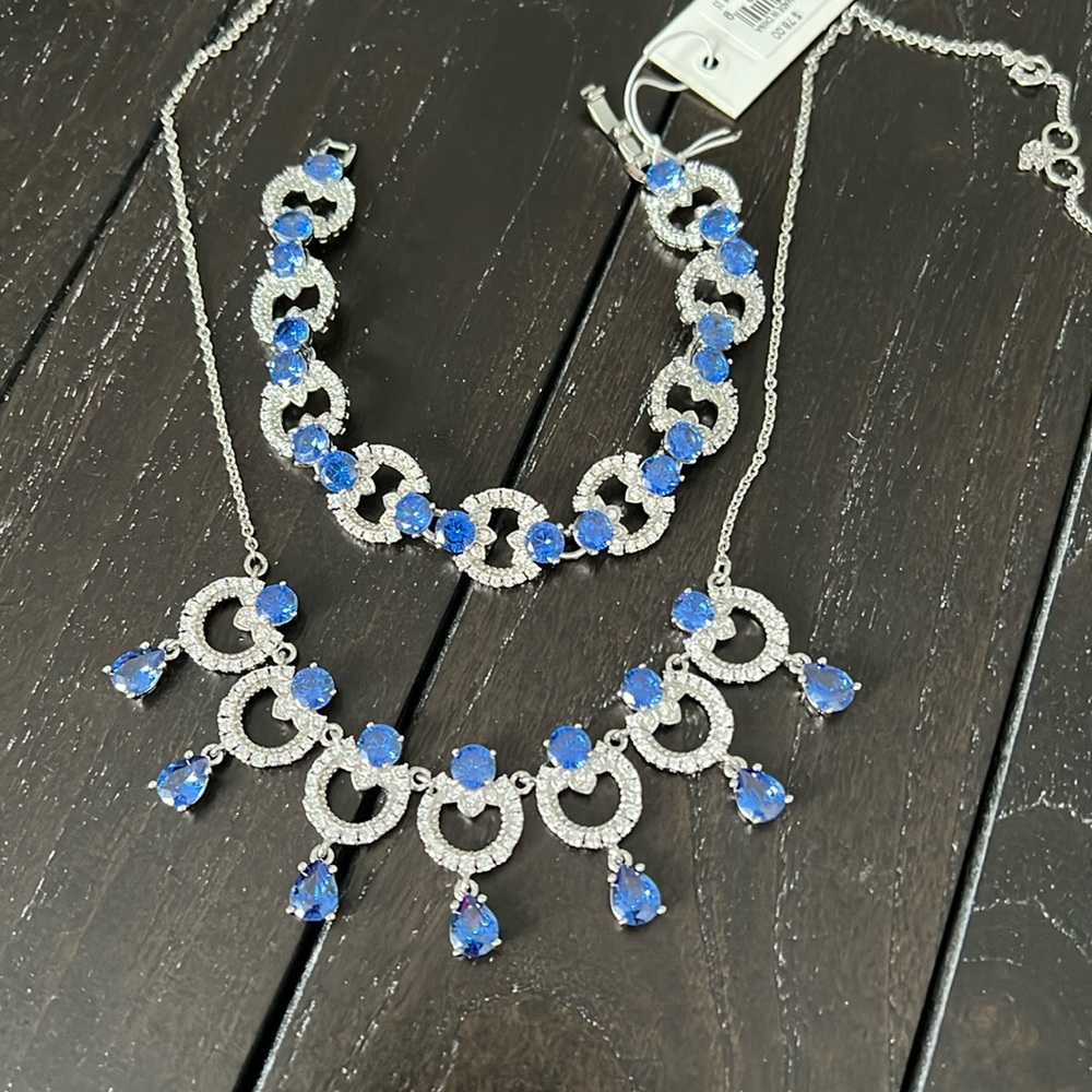 Marchesa Jewelry Set